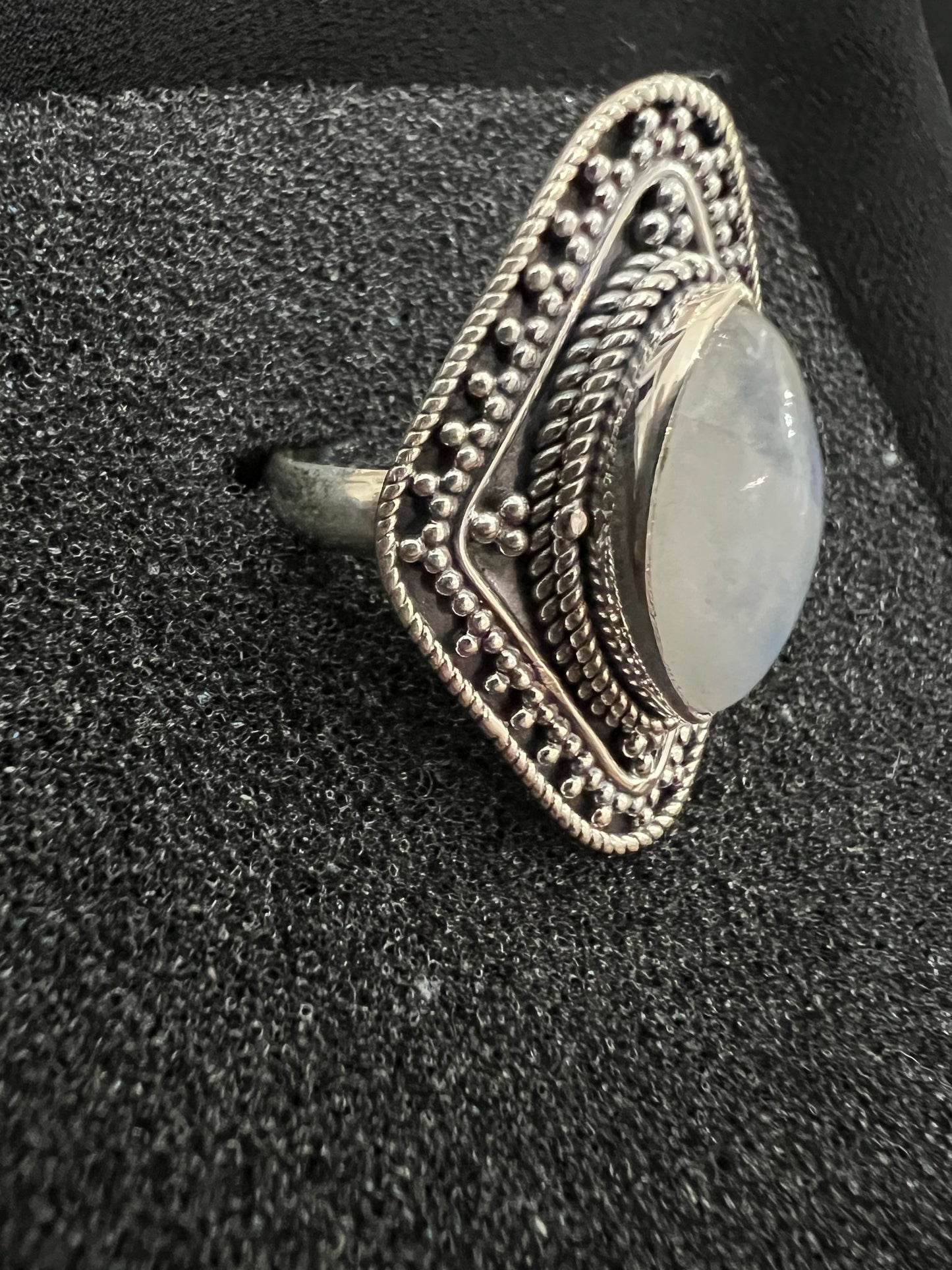 Anello pietra di luna